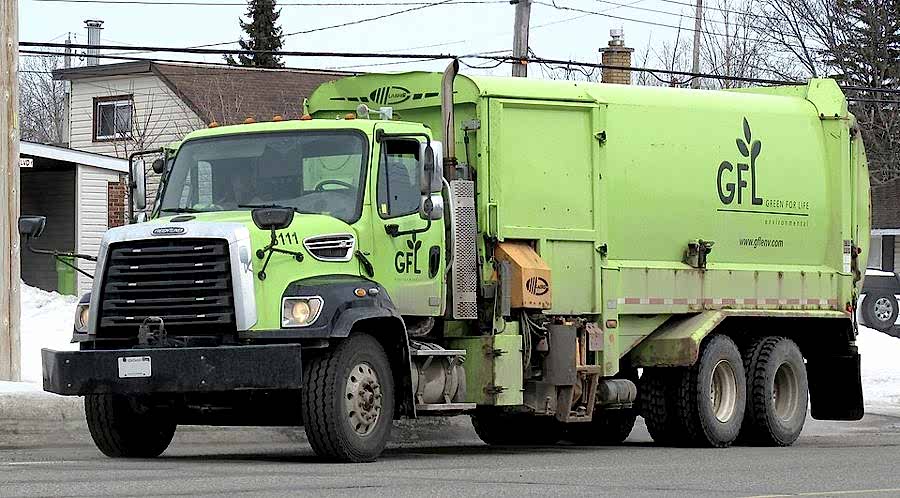 Freightliner 108SD