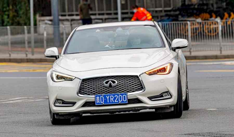 Infiniti Q60