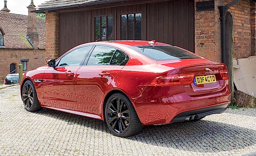 Jaguar XE